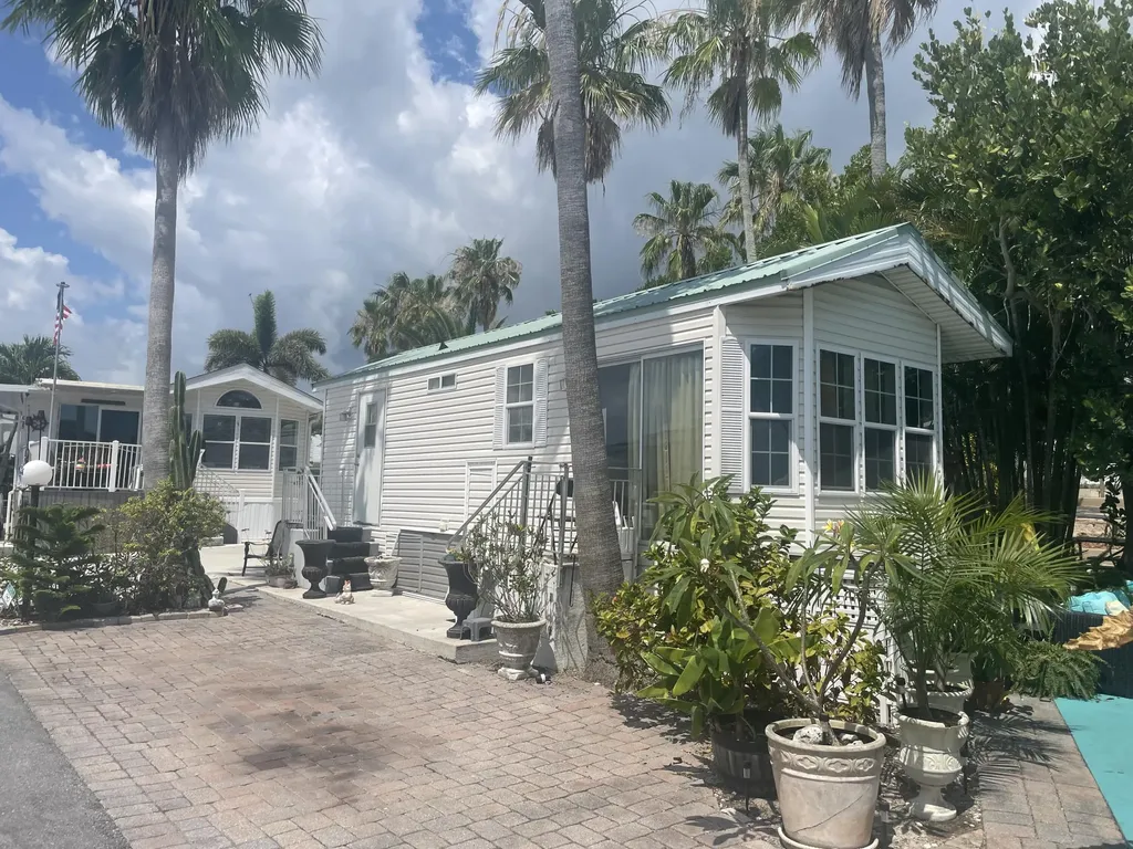 900 Juno Ocean Walk C34 Walk Juno Beach FL 33408