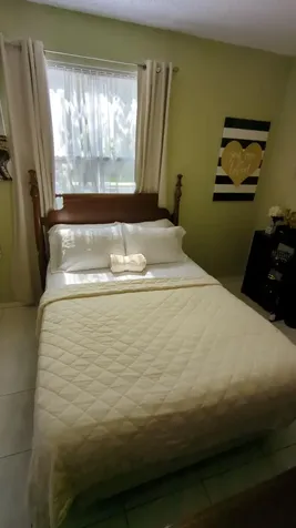 1481 SW 105th Avenue Pembroke Pines FL 33025