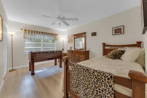 8858 Sw 8th Street Boca Raton FL 33433