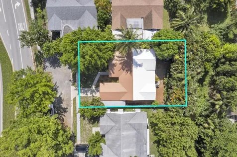 8858 Sw 8th Street Boca Raton FL 33433