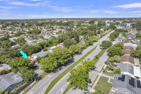 8858 Sw 8th Street Boca Raton FL 33433