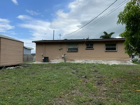 616 Sw 13th Street Belle Glade FL 33430