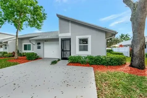 8914 Windtree Street Boca Raton FL 33496