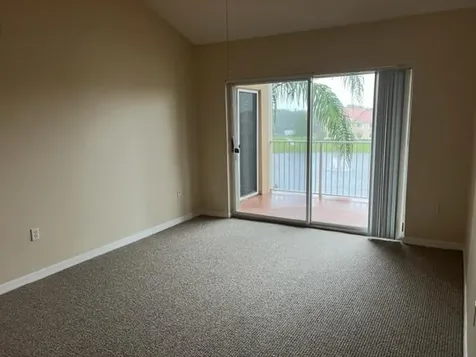 1590 S 42nd Circle Vero Beach FL 32967