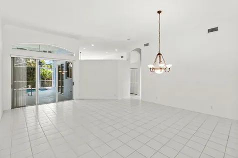 10111 Umberland Place Boca Raton FL 33428