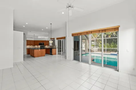 10111 Umberland Place Boca Raton FL 33428