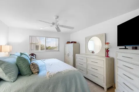 7 Colonial Club Drive Boynton Beach FL 33435