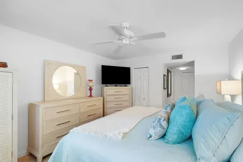 7 Colonial Club Drive Boynton Beach FL 33435