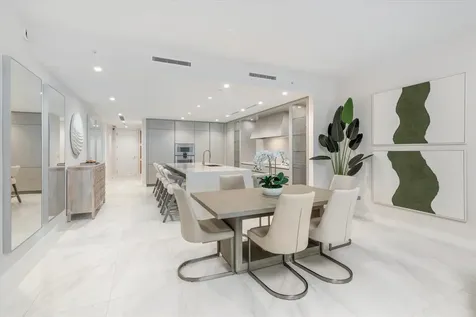 220 SE Mizner Boulevard Boca Raton FL 33432