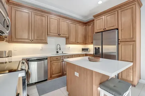 850 Nw 83rd Lane Boca Raton FL 33487
