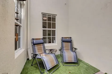 850 Nw 83rd Lane Boca Raton FL 33487