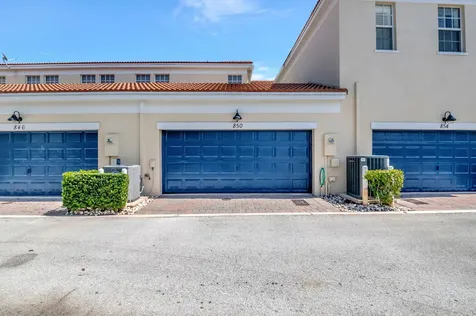 850 Nw 83rd Lane Boca Raton FL 33487
