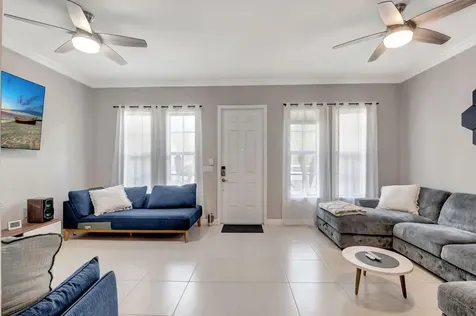 850 Nw 83rd Lane Boca Raton FL 33487