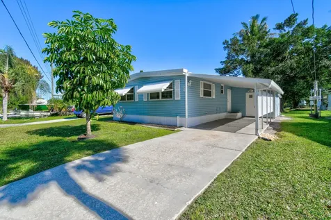 24 Se Fork Terrace Stuart FL 34997
