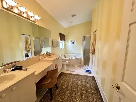 360 NW Shoreline Circle Port Saint Lucie FL 34986
