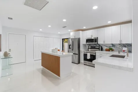 21690 Tall Palm Circle Boca Raton FL 33433