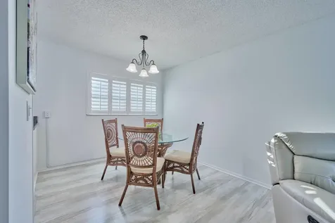 70 Royal Oak Court Vero Beach FL 32962