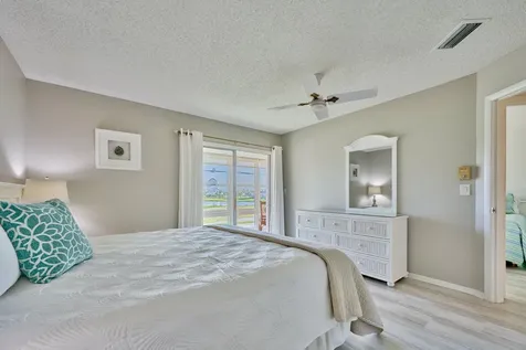 70 Royal Oak Court Vero Beach FL 32962