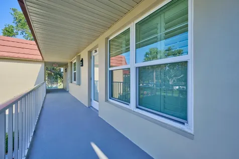 70 Royal Oak Court Vero Beach FL 32962