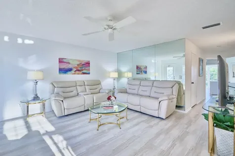 70 Royal Oak Court Vero Beach FL 32962