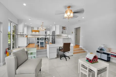 6851 Giralda Circle Boca Raton FL 33433