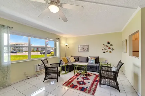 210 Horizons Boynton Beach FL 33435