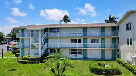 210 Horizons Boynton Beach FL 33435
