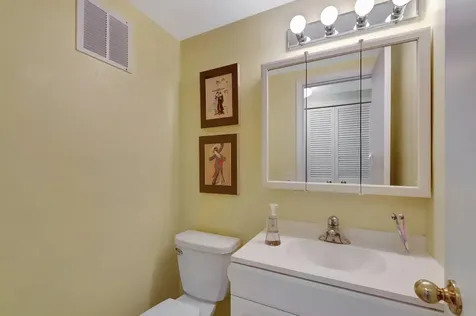210 Horizons Boynton Beach FL 33435
