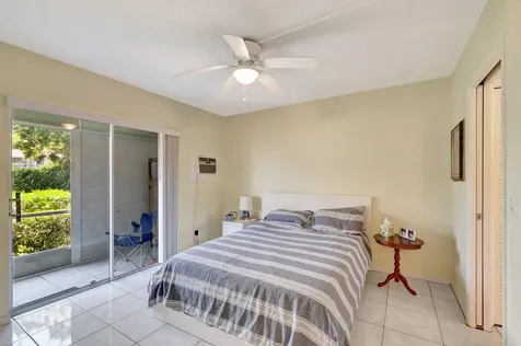 210 Horizons Boynton Beach FL 33435