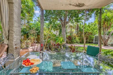 519 28th Street West Palm Beach FL 33407