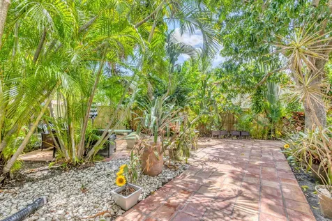 519 28th Street West Palm Beach FL 33407