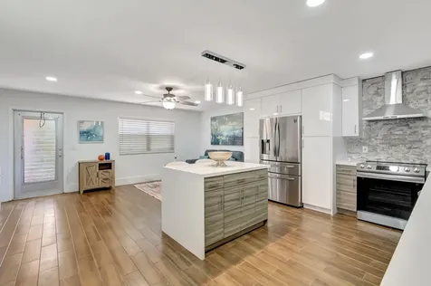 187 Seville H Delray Beach FL 33446