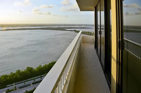 5510 N Ocean Drive Singer Island FL 33404