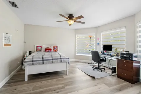 10560 Plainview Circle Boca Raton FL 33498