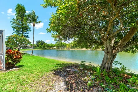 10560 Plainview Circle Boca Raton FL 33498
