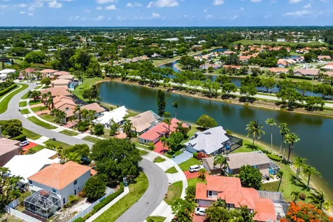 10560 Plainview Circle Boca Raton FL 33498