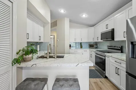 10560 Plainview Circle Boca Raton FL 33498