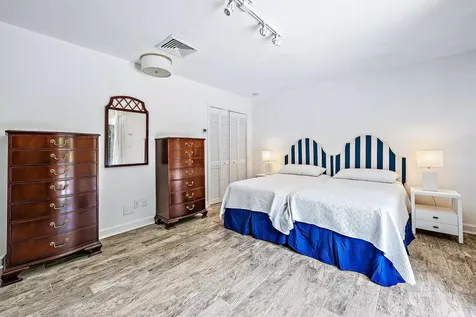 5 N Beach Road Jupiter Island FL 33455