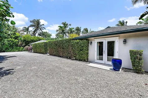 5 N Beach Road Jupiter Island FL 33455