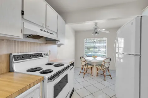 7 Stratford Drive Boynton Beach FL 33436