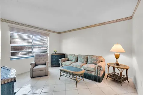7 Stratford Drive Boynton Beach FL 33436