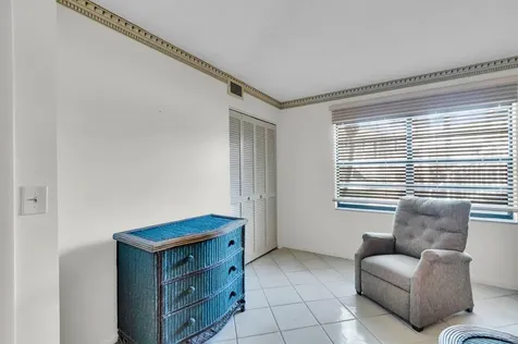 7 Stratford Drive Boynton Beach FL 33436