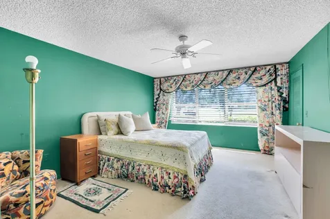 7 Stratford Drive Boynton Beach FL 33436
