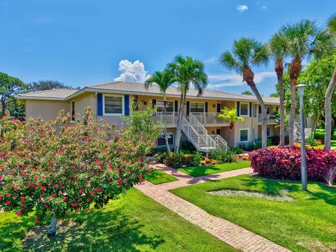 7 Stratford Drive Boynton Beach FL 33436