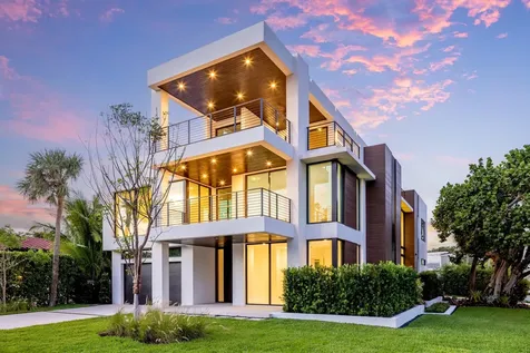 98 Ne Spanish Trail Boca Raton FL 33432