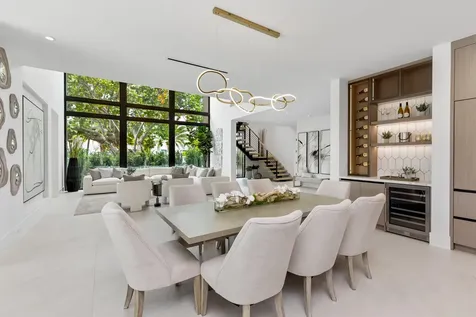 98 Ne Spanish Trail Boca Raton FL 33432