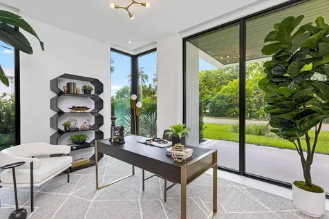 98 Ne Spanish Trail Boca Raton FL 33432