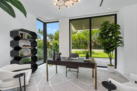 98 Ne Spanish Trail Boca Raton FL 33432