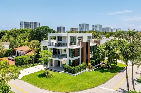 98 Ne Spanish Trail Boca Raton FL 33432