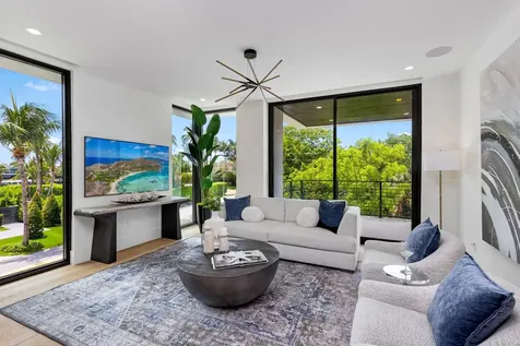 98 Ne Spanish Trail Boca Raton FL 33432